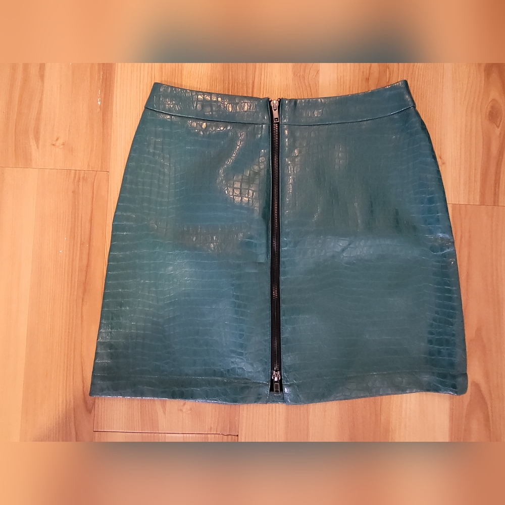 Emerald Faux Snake Skin Modcloth mini skirt